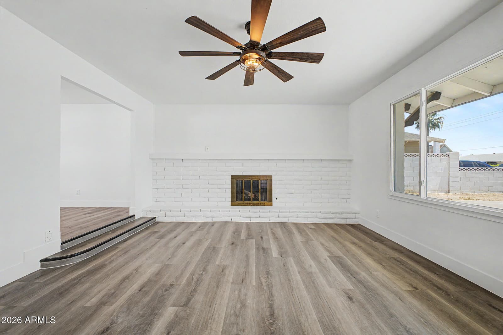4316 W ROSE Lane, Glendale, AZ 85301 — photo 5 of 35