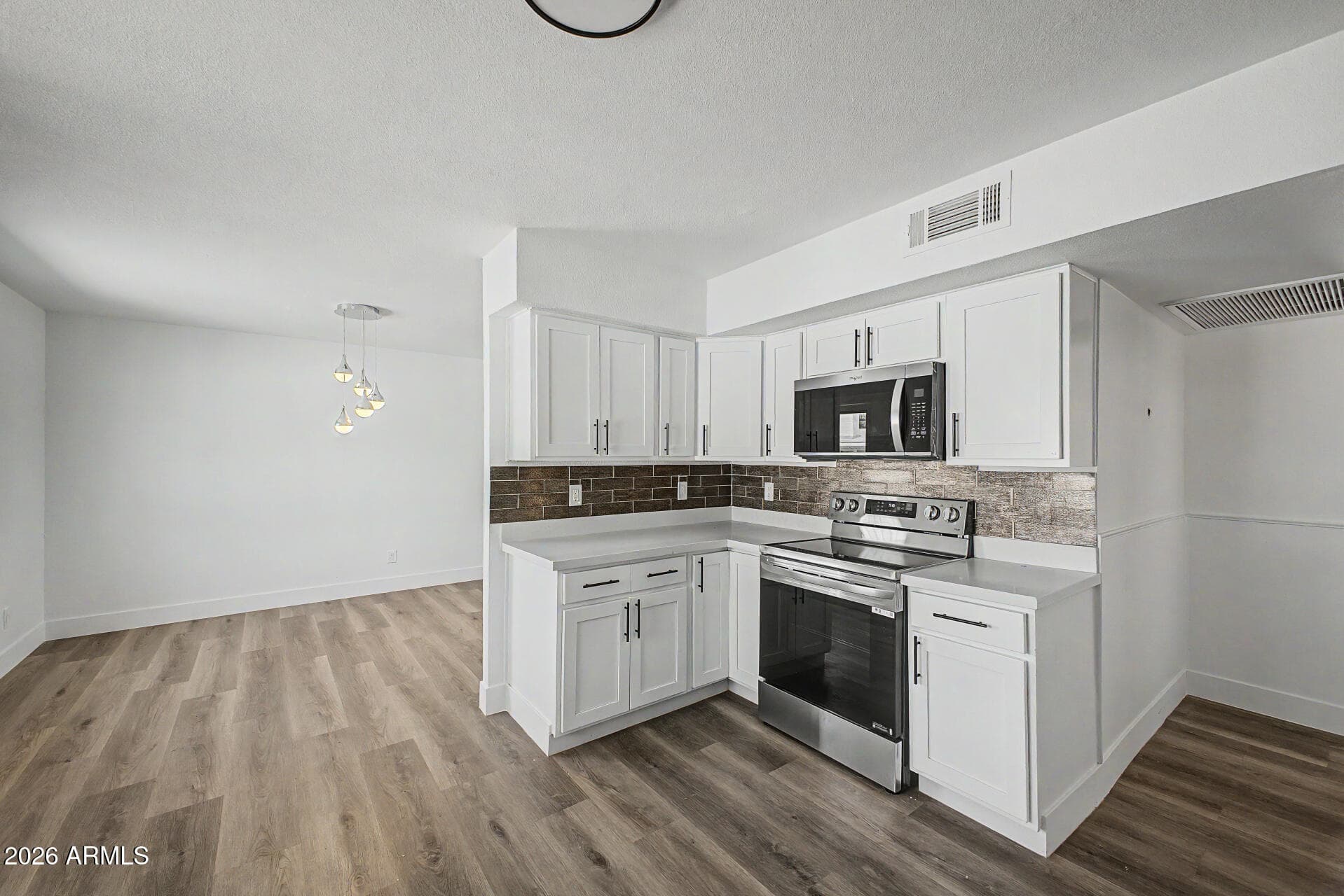 4316 W ROSE Lane, Glendale, AZ 85301 — photo 12 of 35