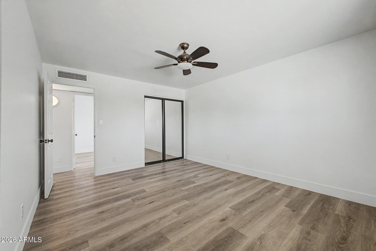 4316 W ROSE Lane, Glendale, AZ 85301 — photo 15 of 35