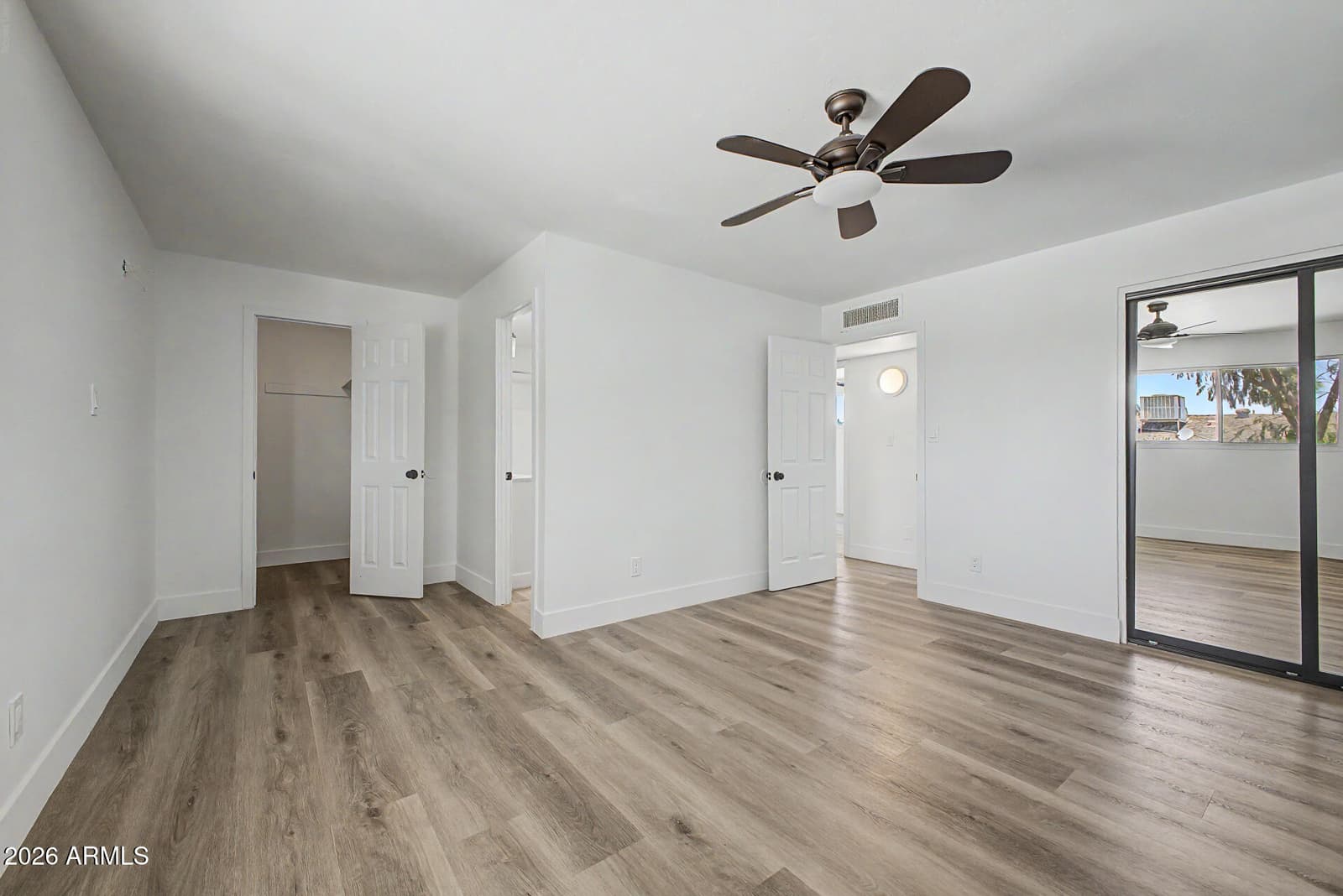 4316 W ROSE Lane, Glendale, AZ 85301 — photo 16 of 35
