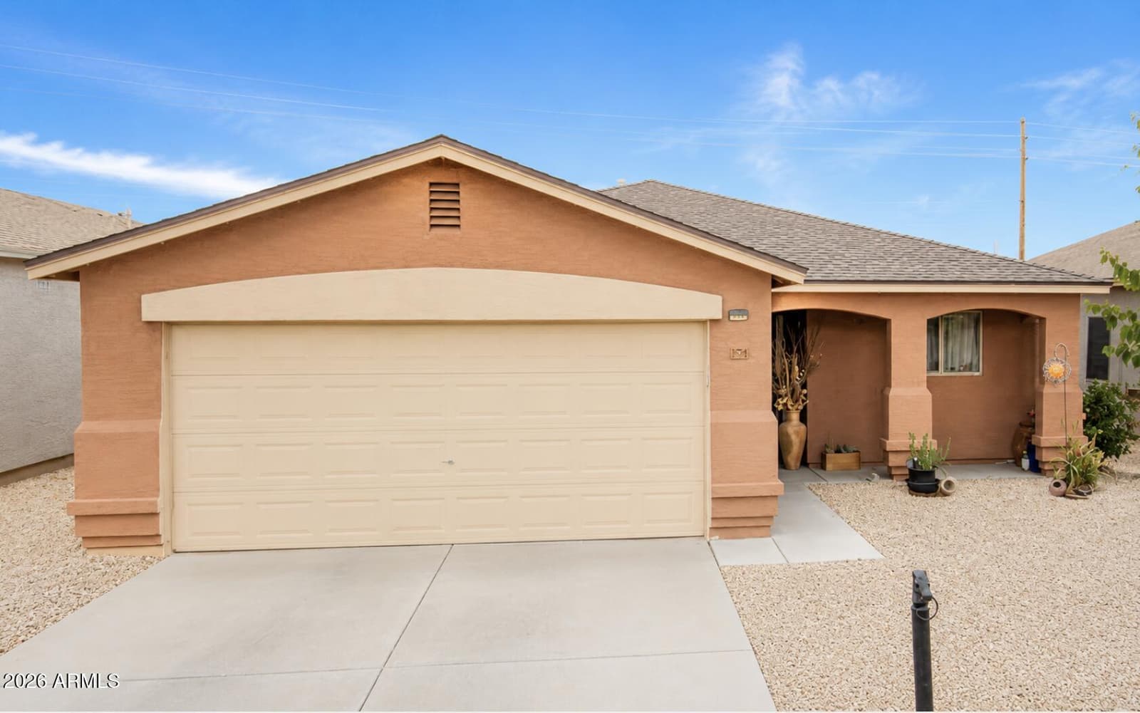 878 E SILVERSMITH Trail, San Tan Valley, AZ 85143 — photo 3 of 36