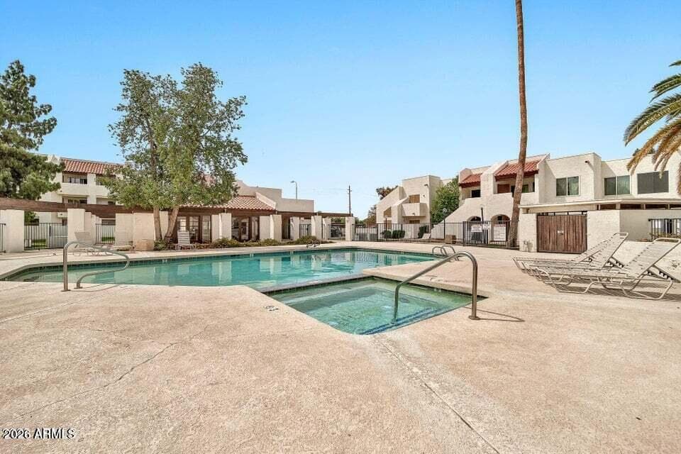 4730 W NORTHERN Avenue 2117, Glendale, AZ 85301 — photo 16 of 20