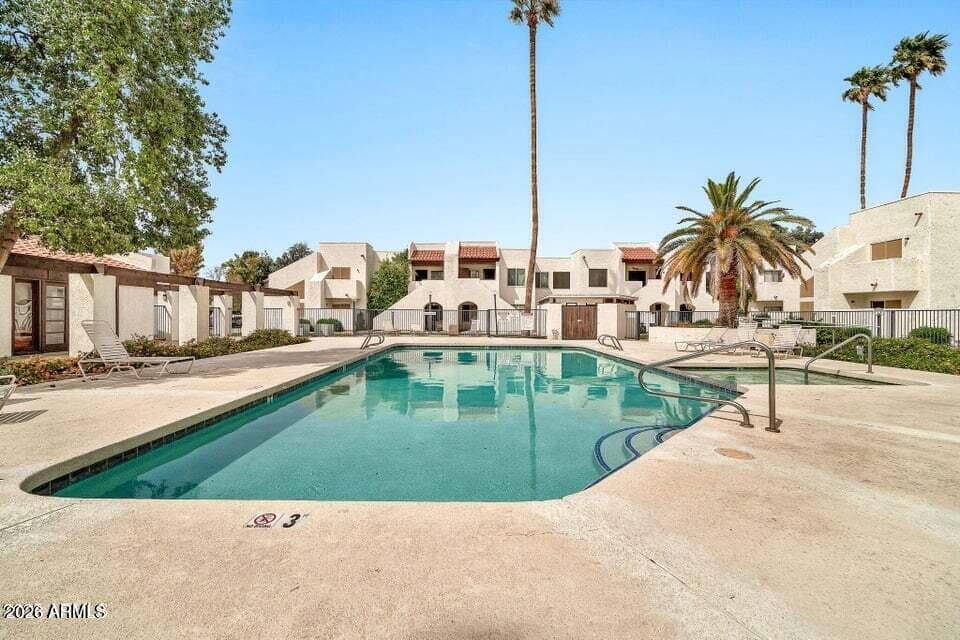 4730 W NORTHERN Avenue 2117, Glendale, AZ 85301 — photo 14 of 20
