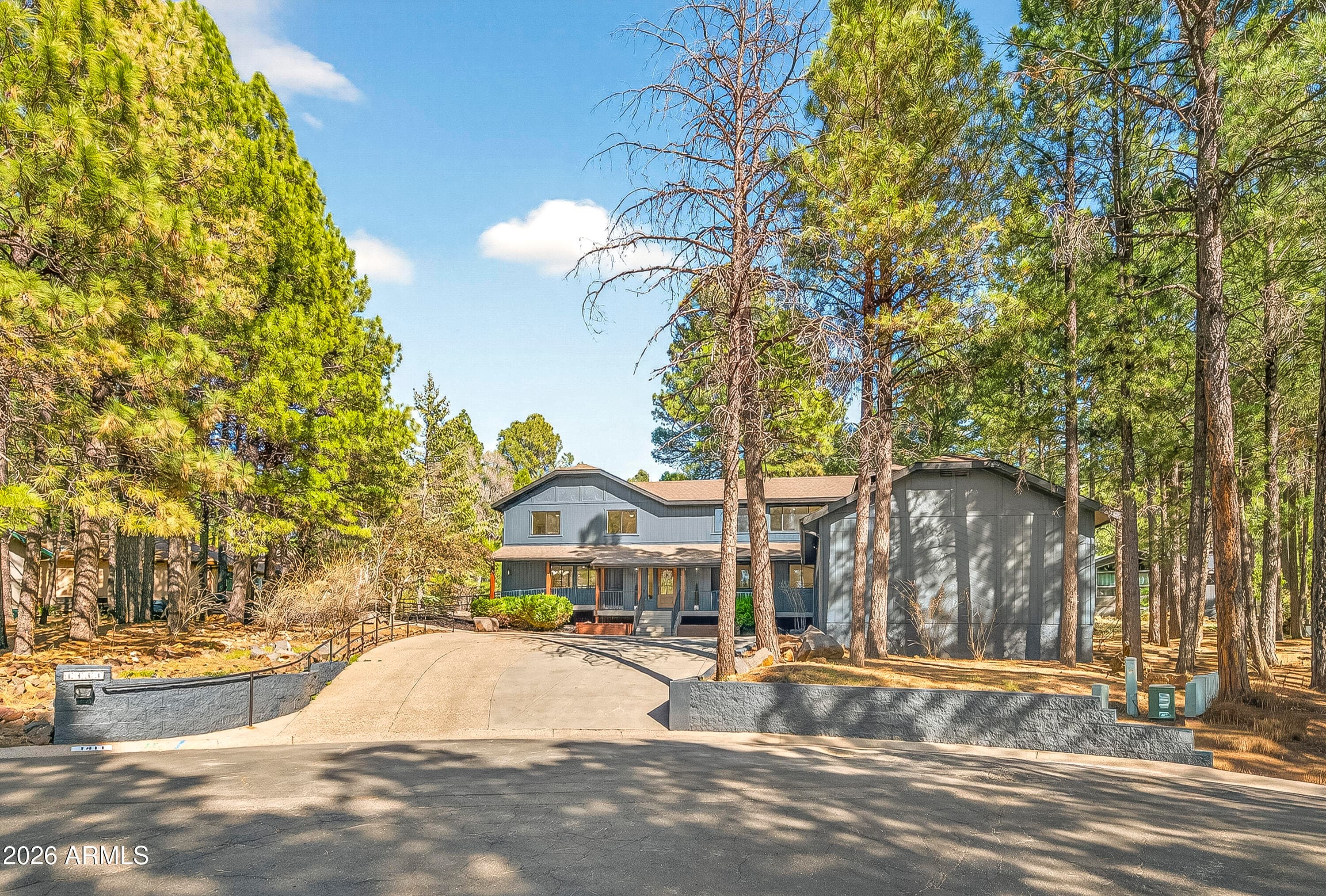 1411 N INVERRARY Way, Flagstaff, AZ 86004 — photo 1 of 49