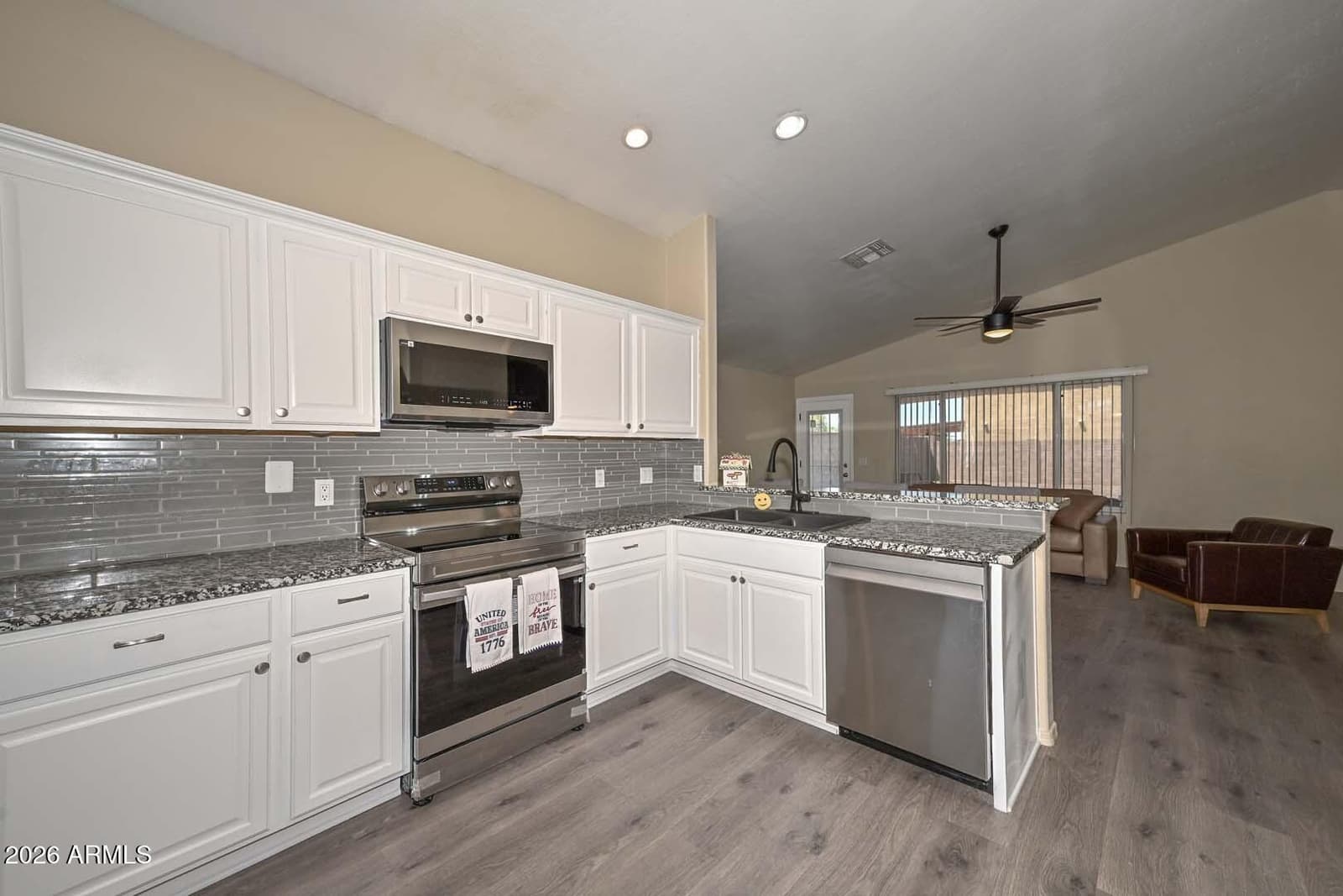 9164 N 95TH Lane, Peoria, AZ 85345 — photo 13 of 34