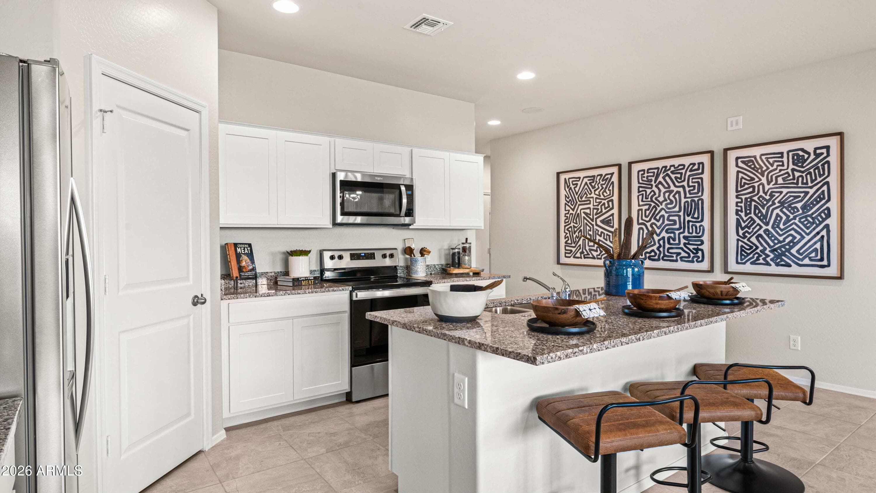 38215 W CAPRI Avenue, Maricopa, AZ 85138 — photo 4 of 15