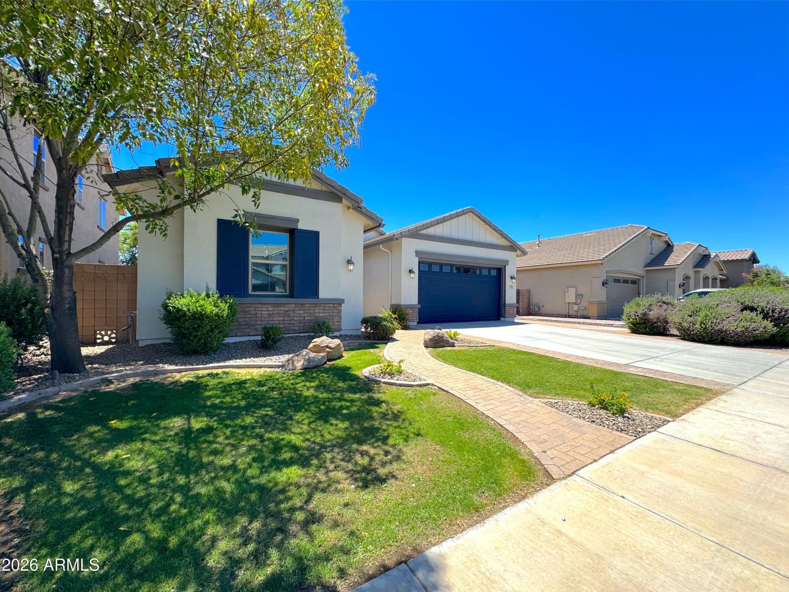 2557 E ORLEANS Drive, Gilbert, AZ 85298 — photo 2 of 33