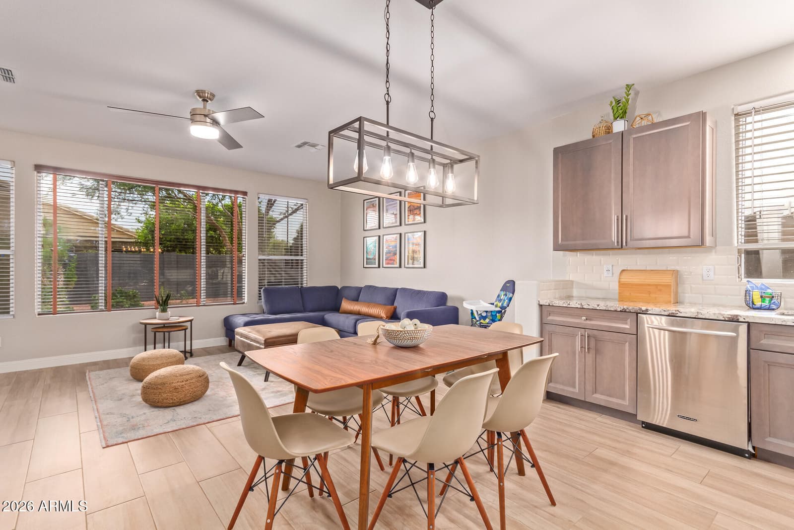 139 E GAIL Drive, Gilbert, AZ 85296 — photo 5 of 40
