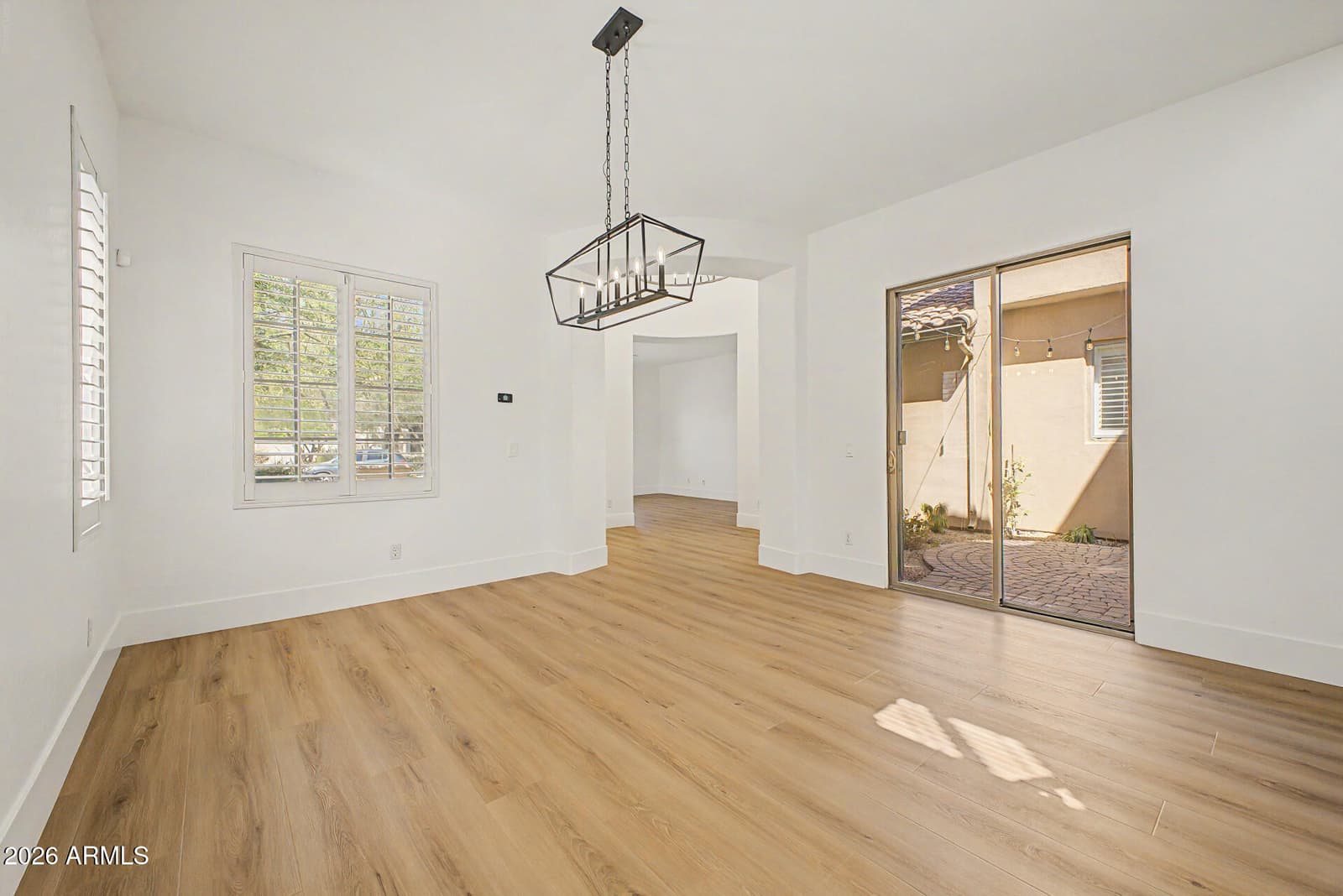 2009 W GLORIA Lane, Phoenix, AZ 85085 — photo 5 of 72