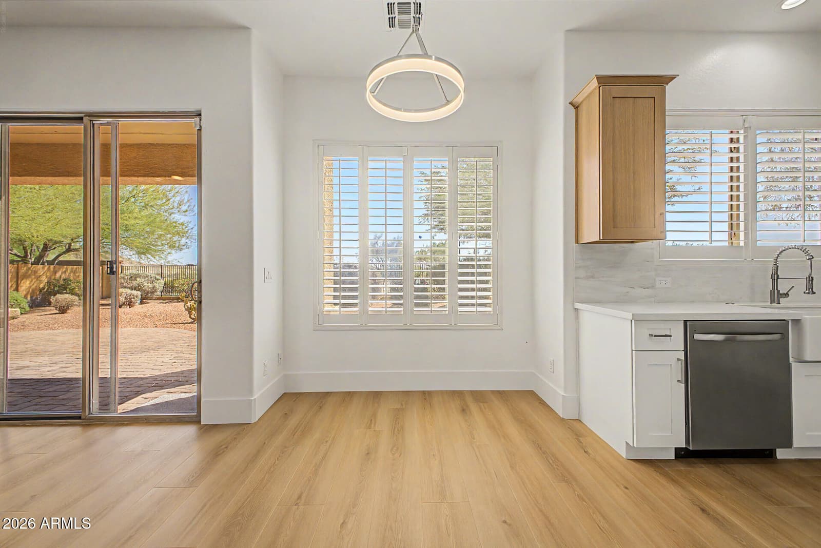 2009 W GLORIA Lane, Phoenix, AZ 85085 — photo 11 of 72