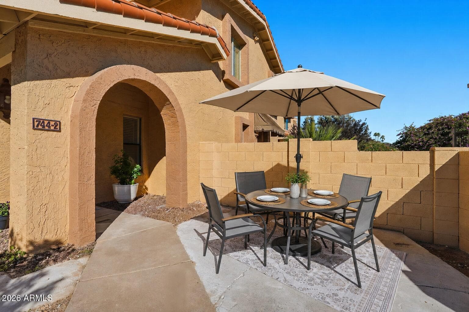 744 E North Lane 2, Phoenix, AZ 85020 — photo 2 of 26