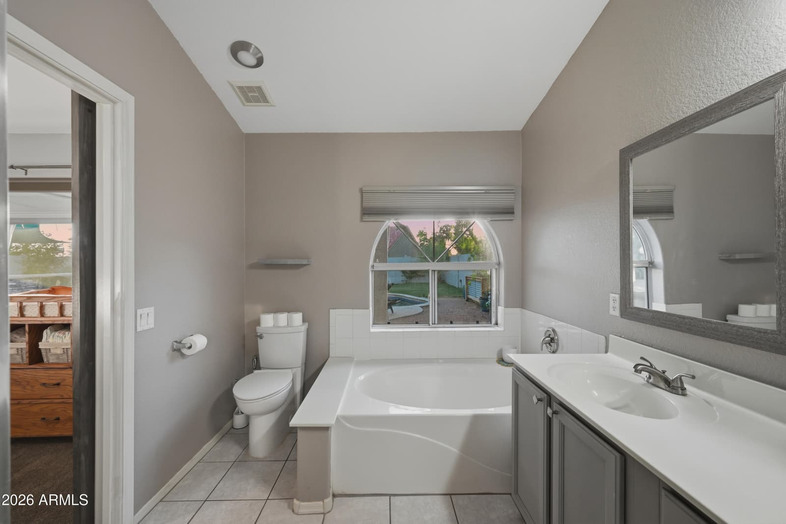 780 S PINEVIEW Drive, Chandler, AZ 85226 — photo 14 of 31
