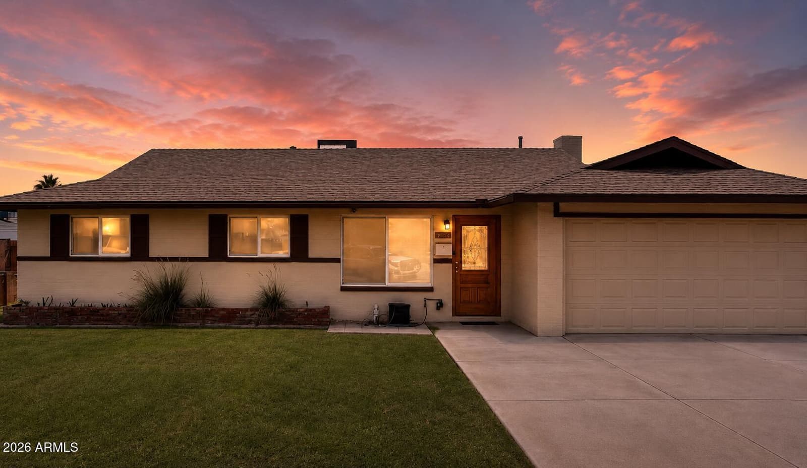 409 E HERMOSA Circle, Tempe, AZ 85282 — photo 1 of 51