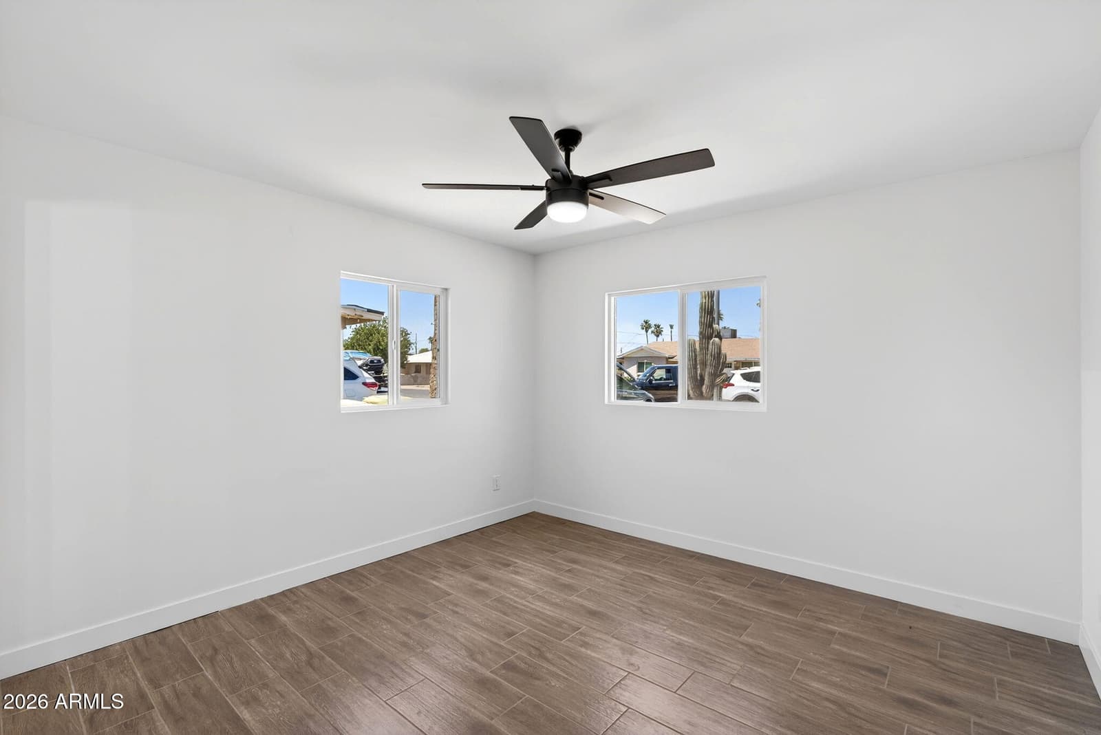 5011 W FLYNN Lane, Glendale, AZ 85301 — photo 12 of 33