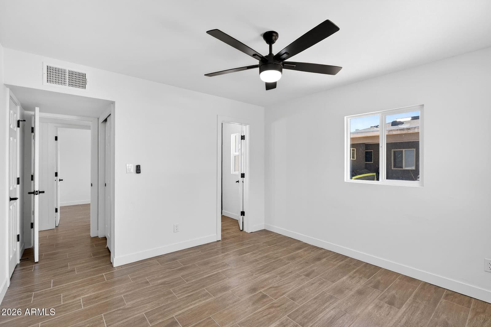 5011 W FLYNN Lane, Glendale, AZ 85301 — photo 13 of 33