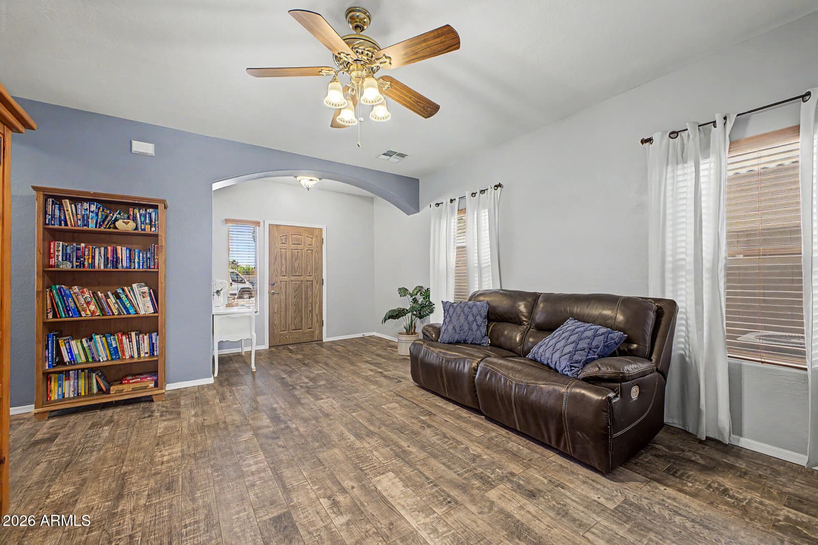 893 W TORREY PINES Boulevard, Casa Grande, AZ 85122 — photo 5 of 35