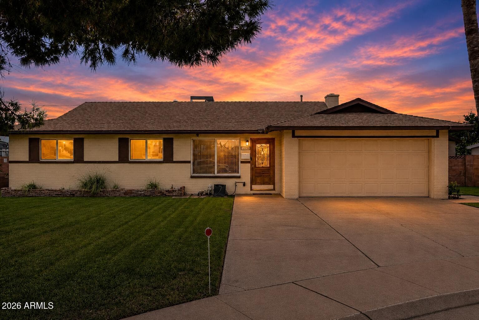 409 E HERMOSA Circle, Tempe, AZ 85282 — photo 2 of 51