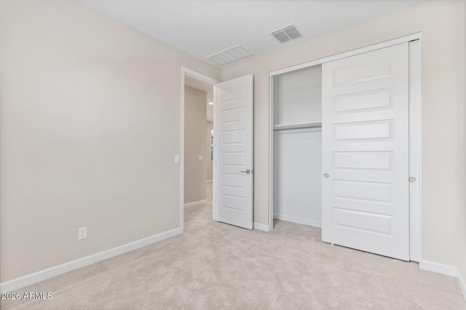 5844 E COVEY Lane, Phoenix, AZ 85054 — photo 27 of 36