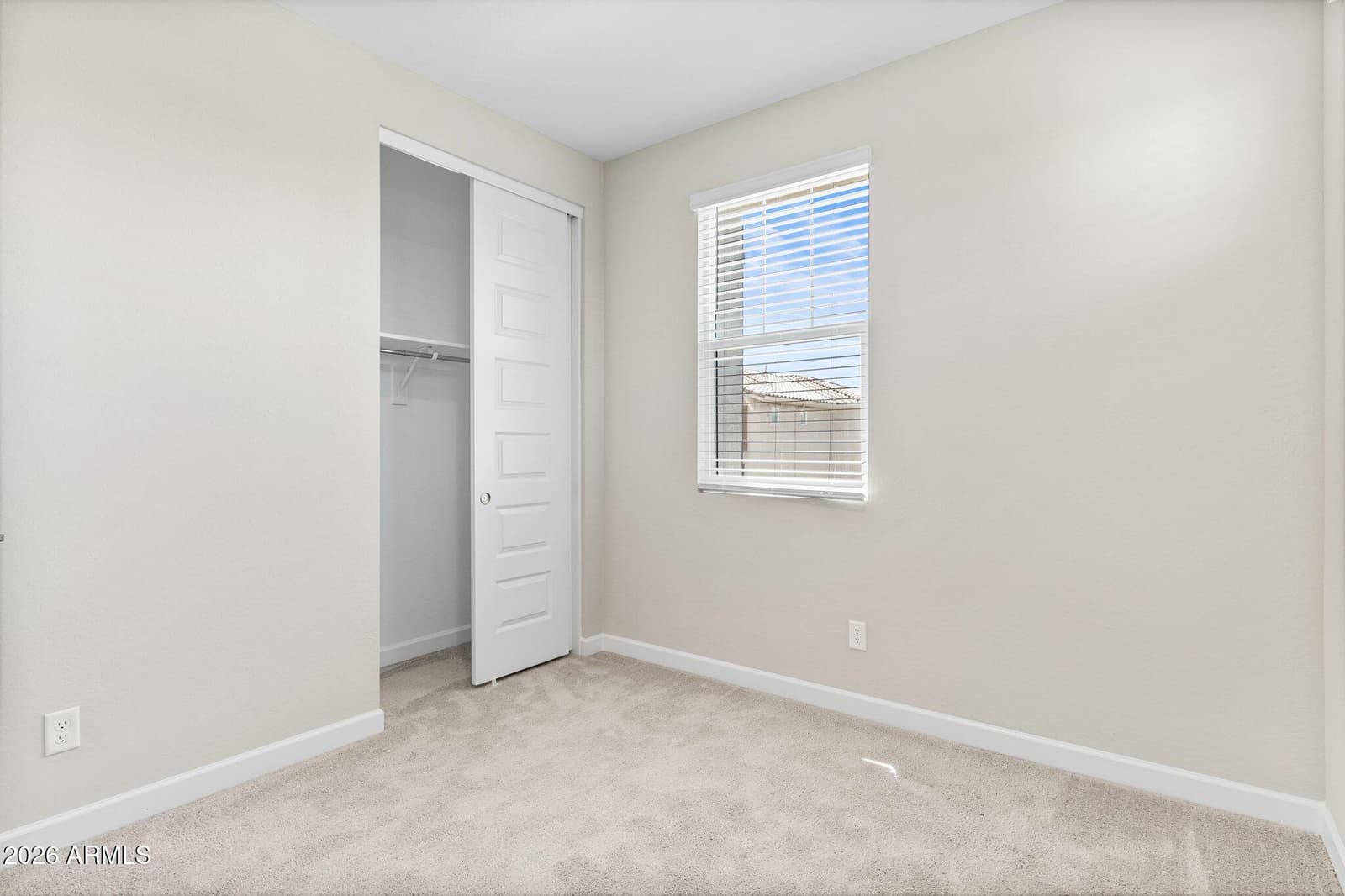 5844 E COVEY Lane, Phoenix, AZ 85054 — photo 28 of 36