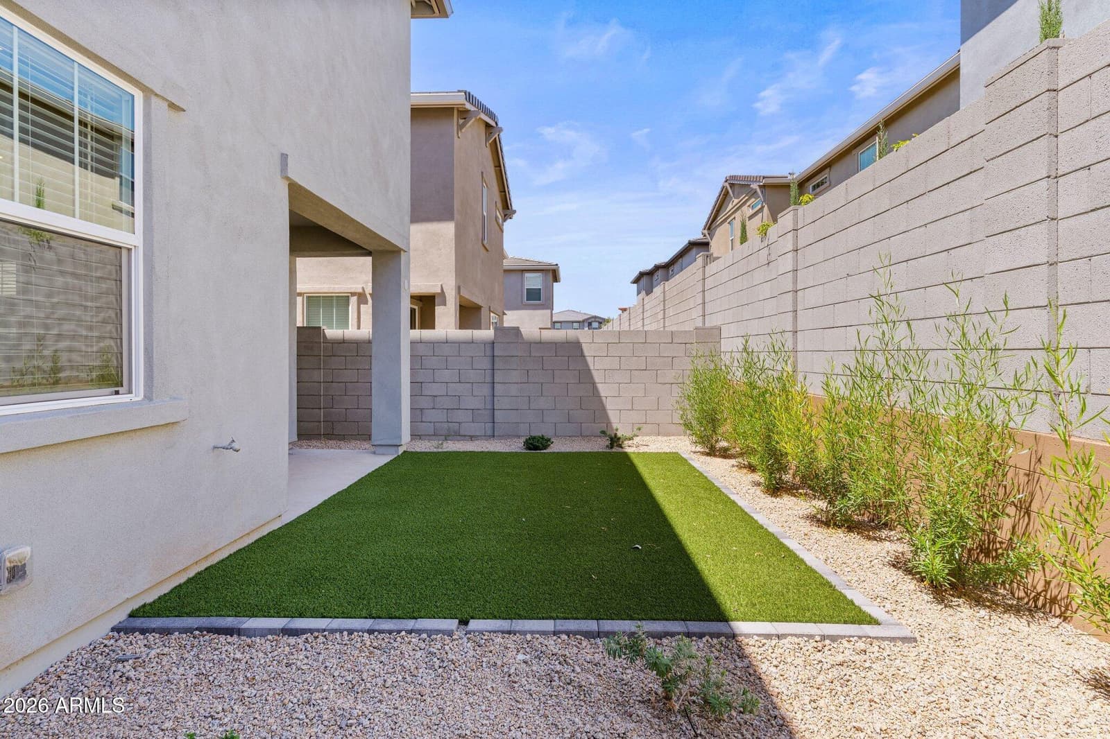 5844 E COVEY Lane, Phoenix, AZ 85054 — photo 30 of 36