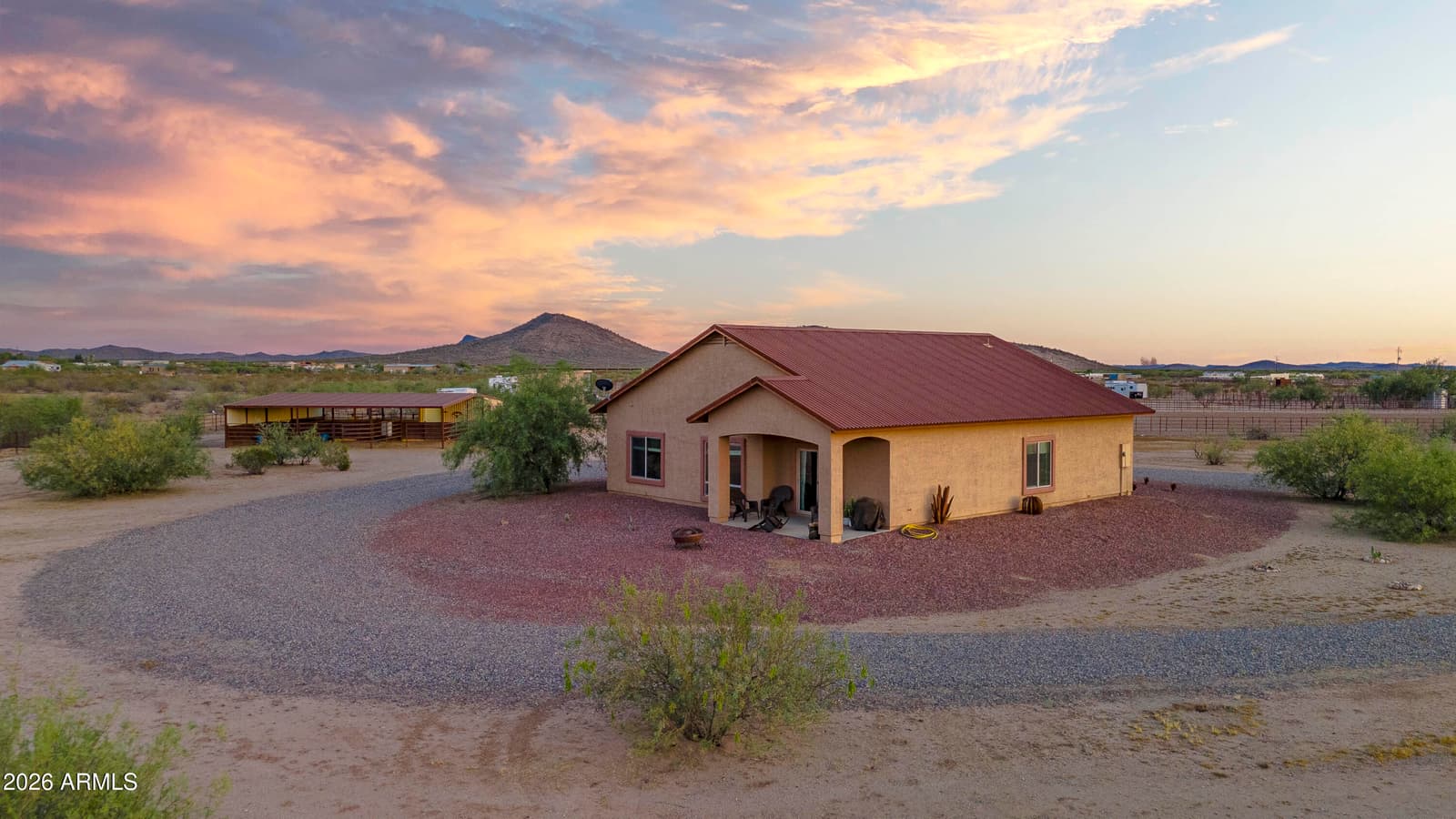 51921 N 461 Avenue, Wickenburg, AZ 85390 — photo 1 of 41