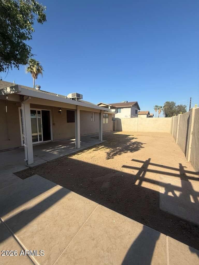 1511 E FREMONT Road, Phoenix, AZ 85042 — photo 11 of 12