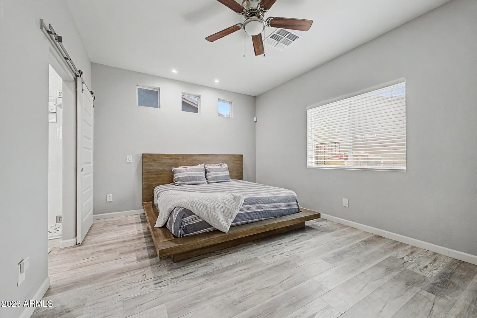 615 W HARWELL Road, Phoenix, AZ 85041 — photo 12 of 30
