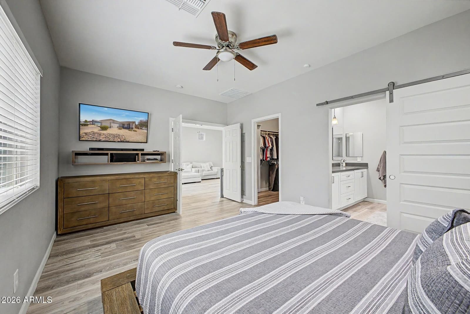615 W HARWELL Road, Phoenix, AZ 85041 — photo 13 of 30