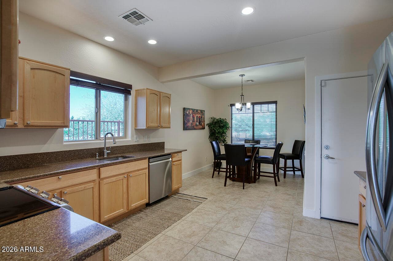 9871 E RUGGED MOUNTAIN Drive, Gold Canyon, AZ 85118 — photo 6 of 11