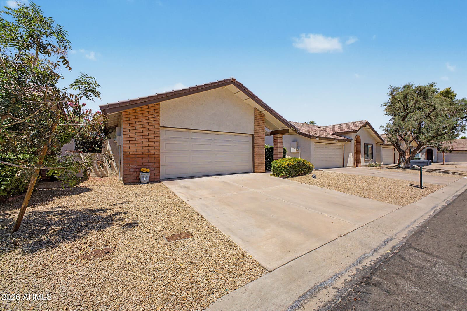 4810 E KOSO Court, Phoenix, AZ 85044 — photo 2 of 37