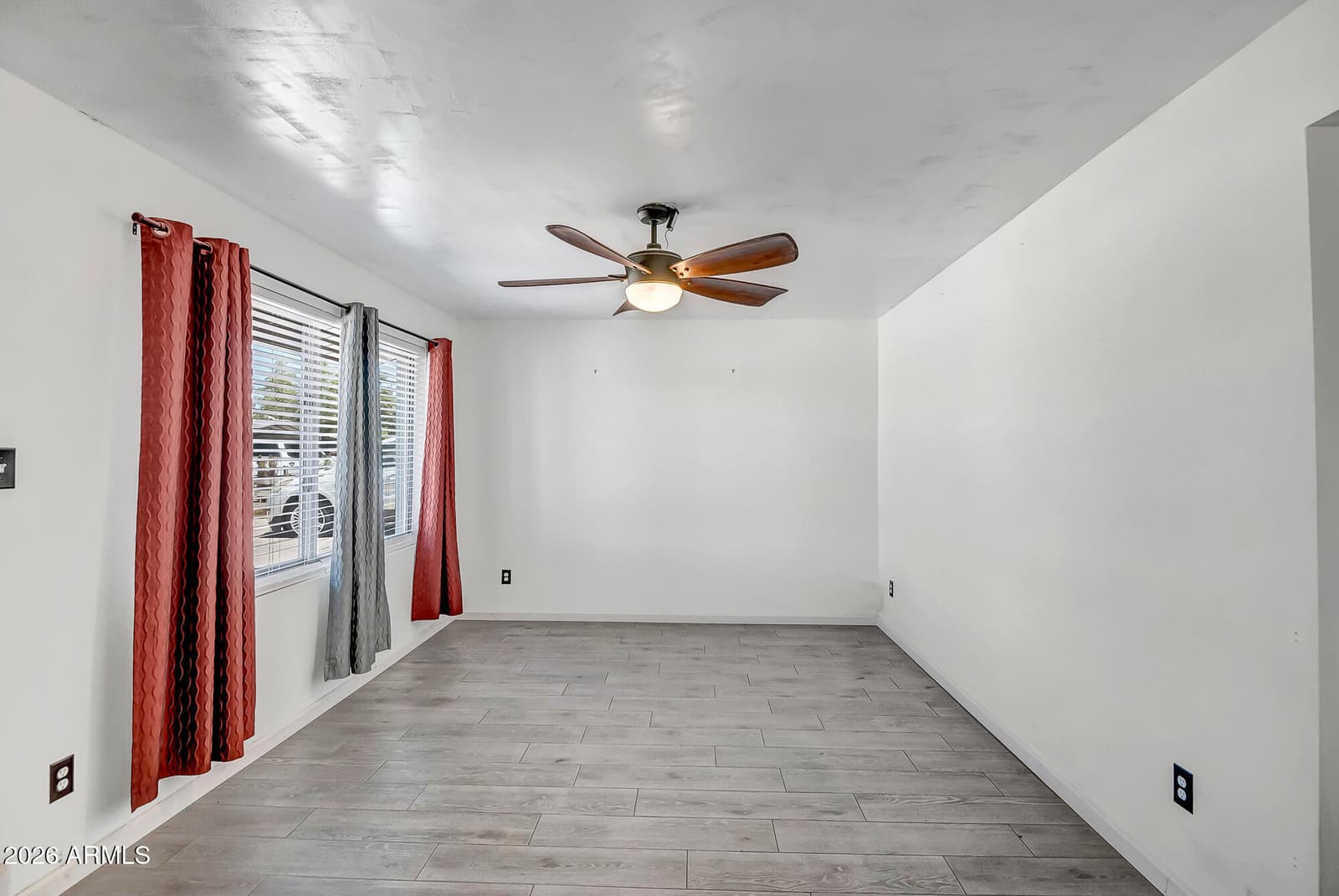 8813 W TURNEY Avenue, Phoenix, AZ 85037 — photo 5 of 30