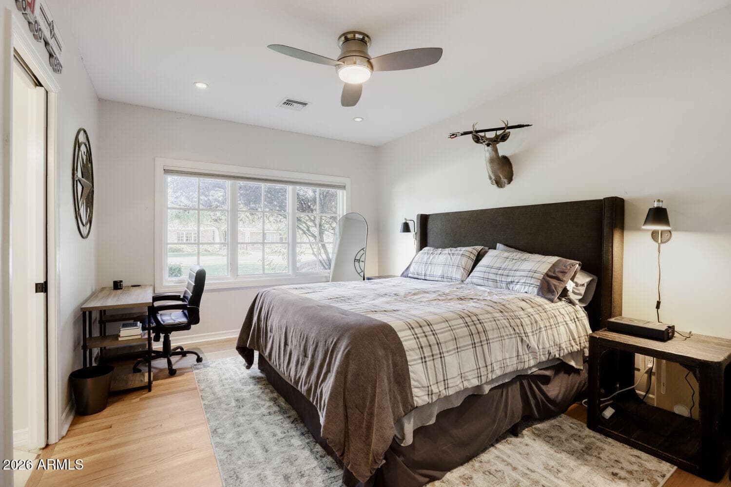 330 W LAWRENCE Road, Phoenix, AZ 85013 — photo 15 of 35
