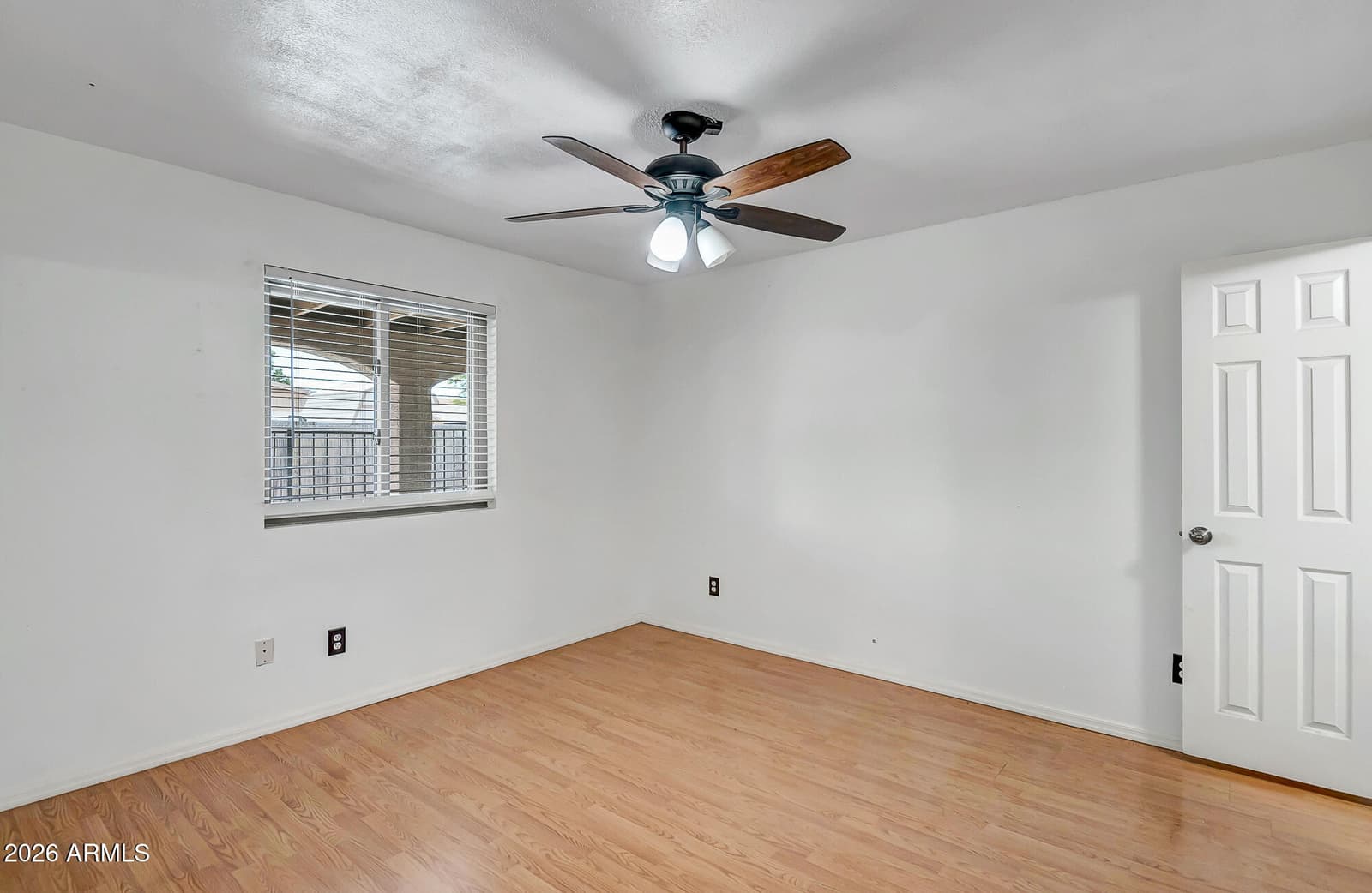 8813 W TURNEY Avenue, Phoenix, AZ 85037 — photo 6 of 30
