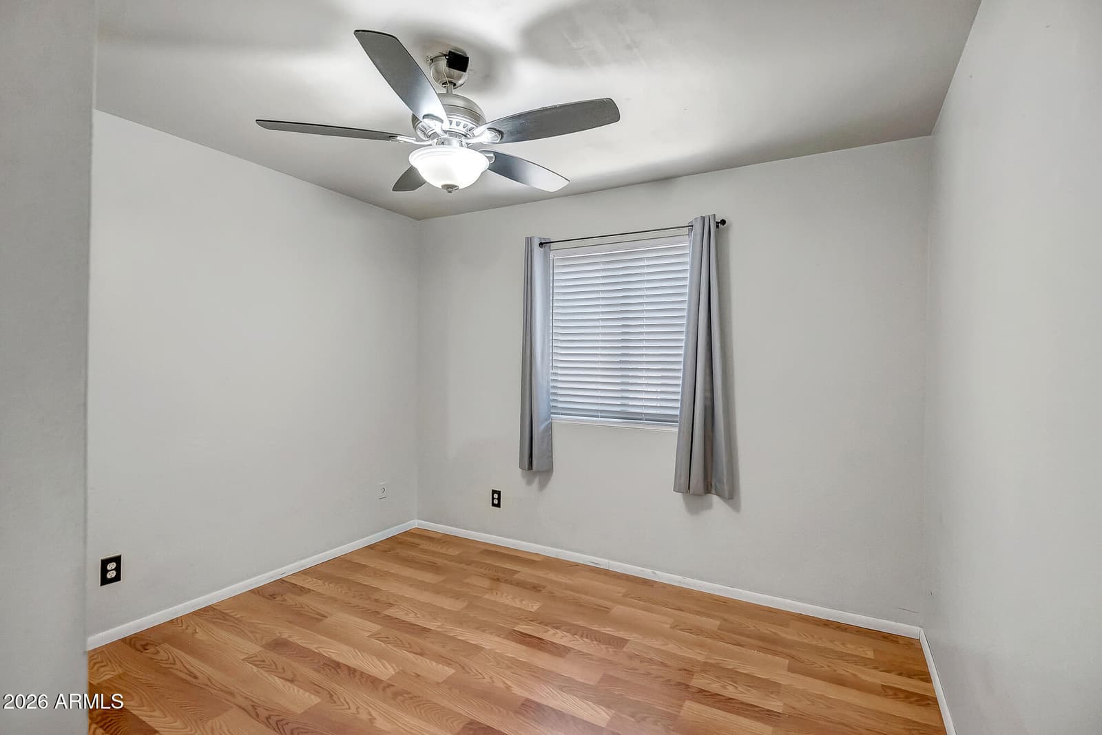 8813 W TURNEY Avenue, Phoenix, AZ 85037 — photo 10 of 30