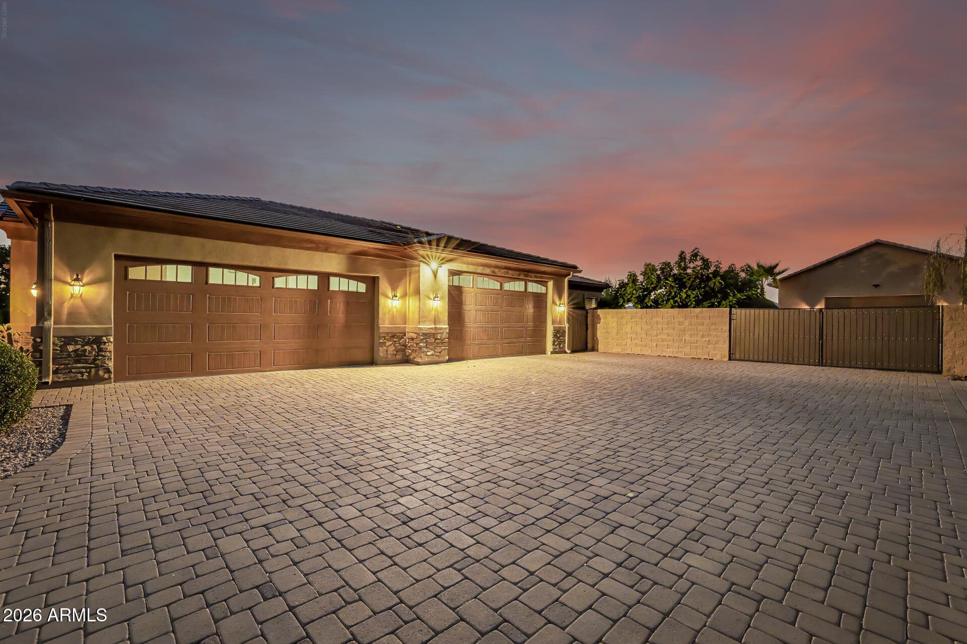 806 W DESERT RANCH Road, Phoenix, AZ 85086 — photo 84 of 98