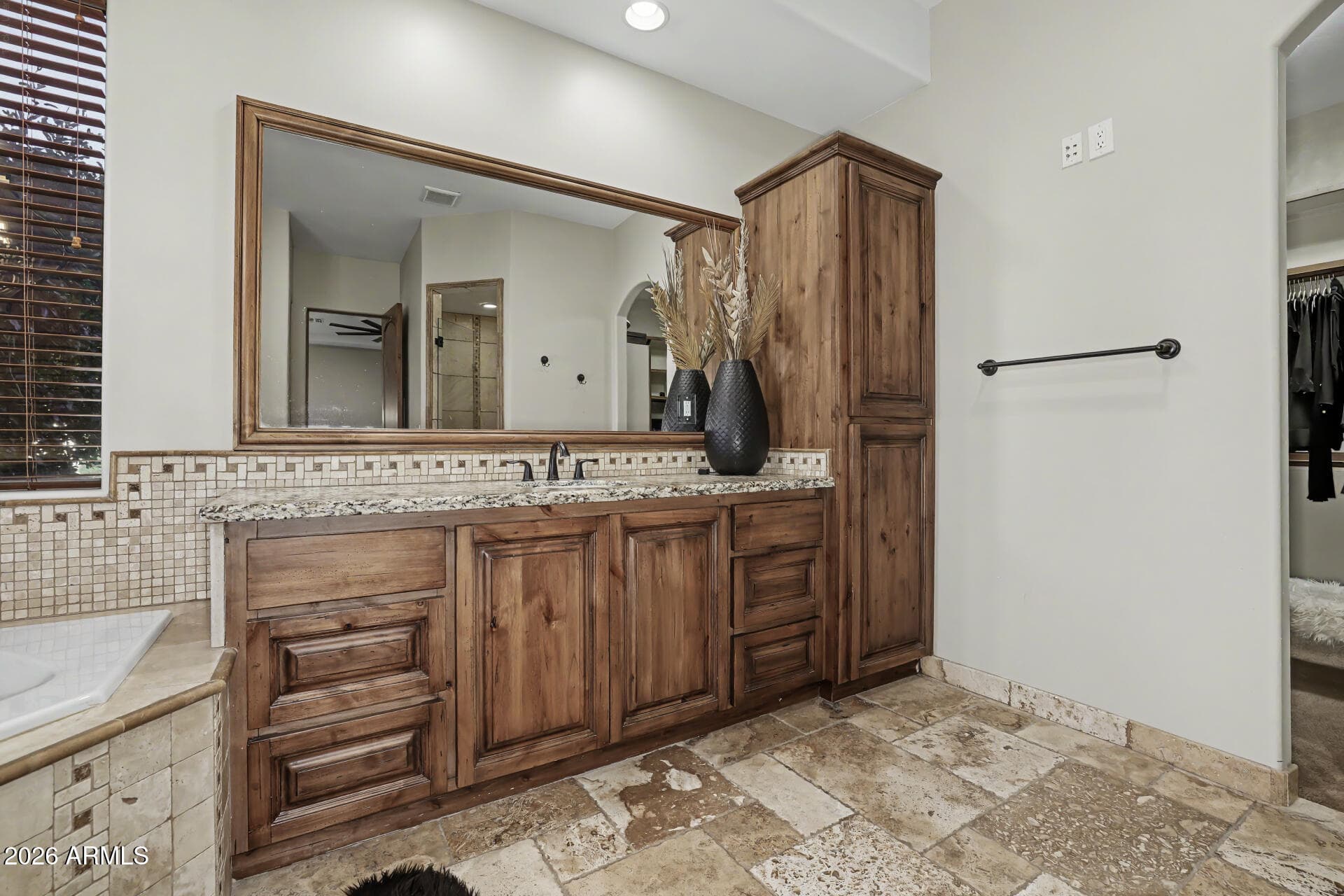 806 W DESERT RANCH Road, Phoenix, AZ 85086 — photo 30 of 98