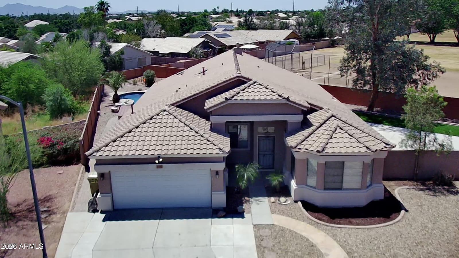 6302 N 69TH Drive, Glendale, AZ 85303 — photo 5 of 55