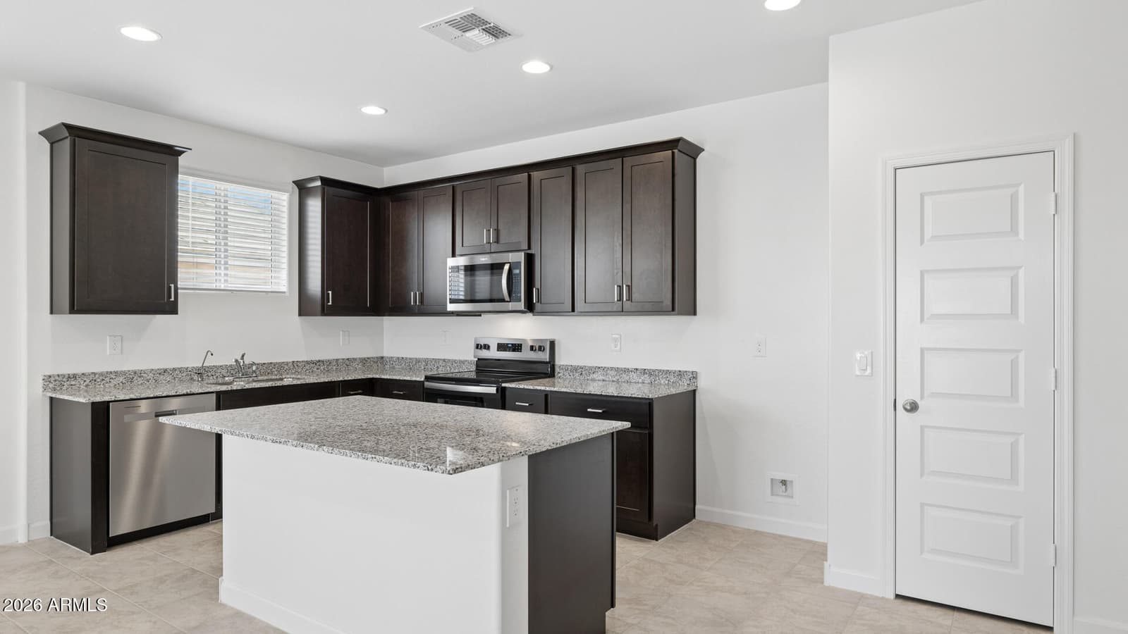 12197 E LUPINE Lane, Florence, AZ 85132 — photo 5 of 56
