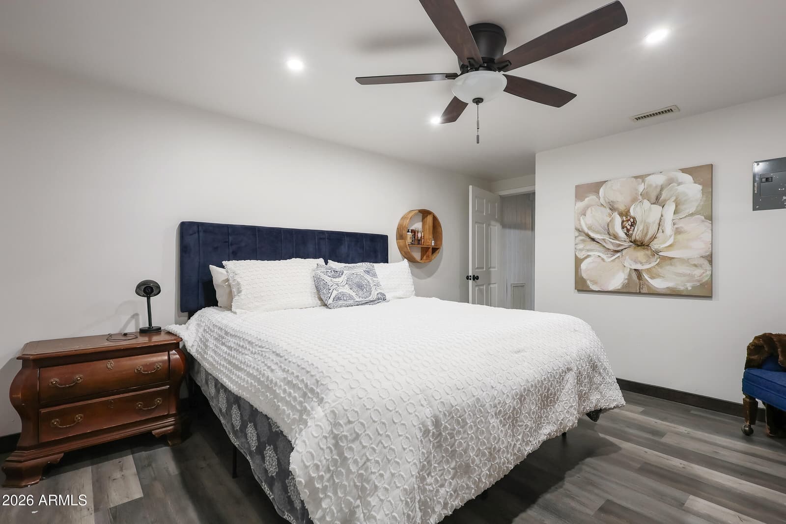 35 E Oak Drive, Munds Park, AZ 86017 — photo 9 of 38