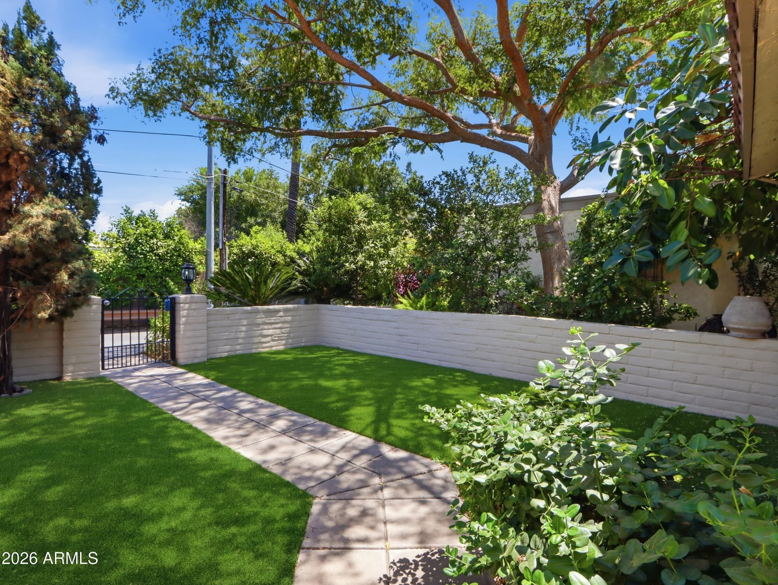 903 W Glendale Avenue 8, Phoenix, AZ 85021 — photo 4 of 32