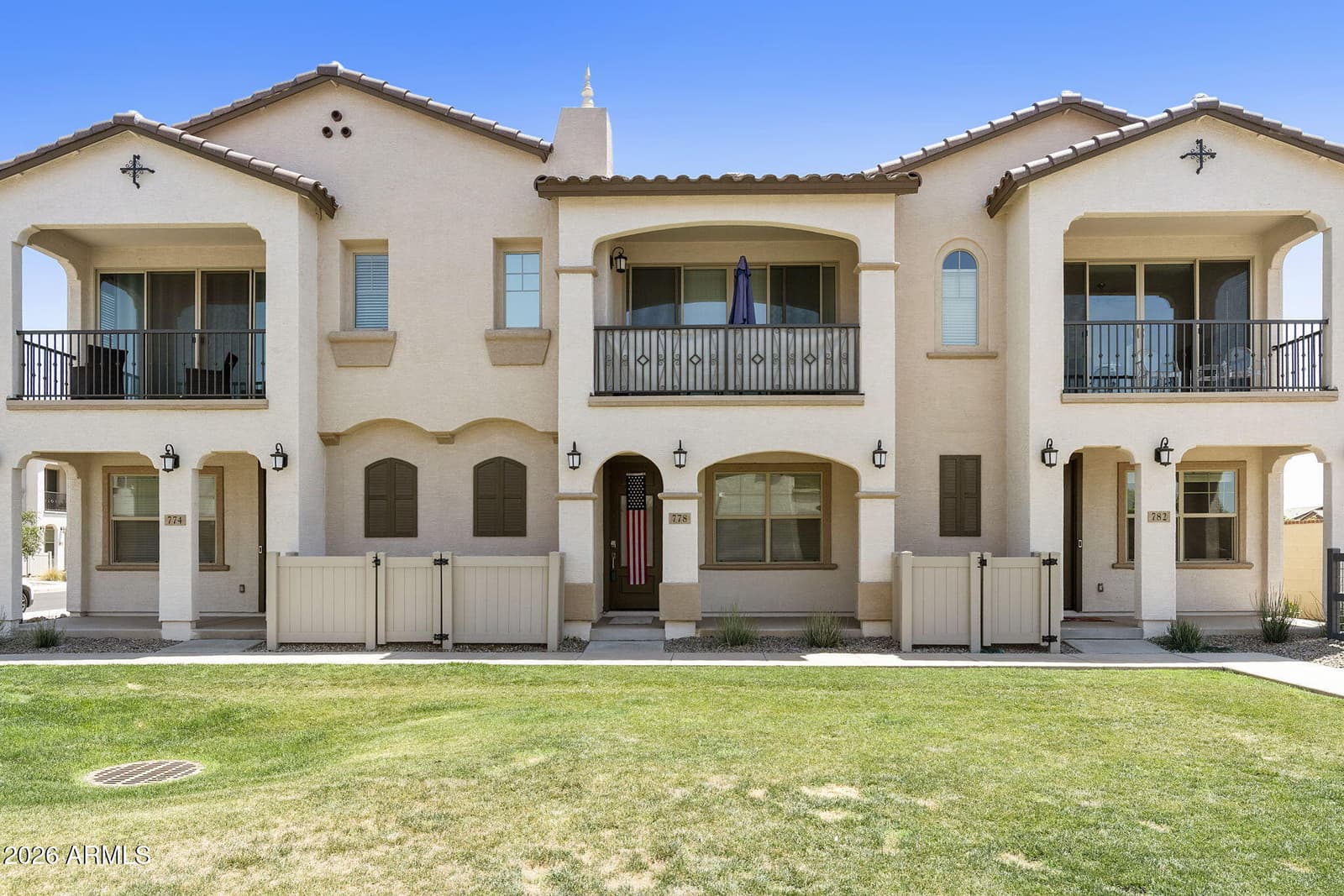 778 S OLYMPIC Drive, Gilbert, AZ 85296 — photo 2 of 33