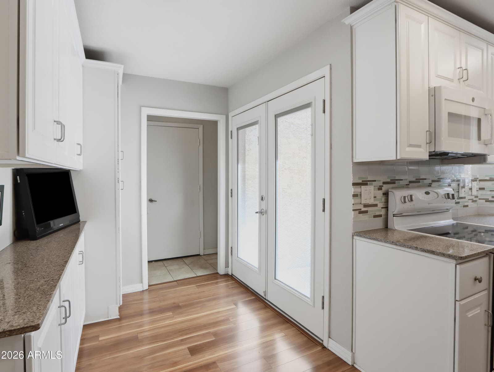 903 W Glendale Avenue 8, Phoenix, AZ 85021 — photo 15 of 32