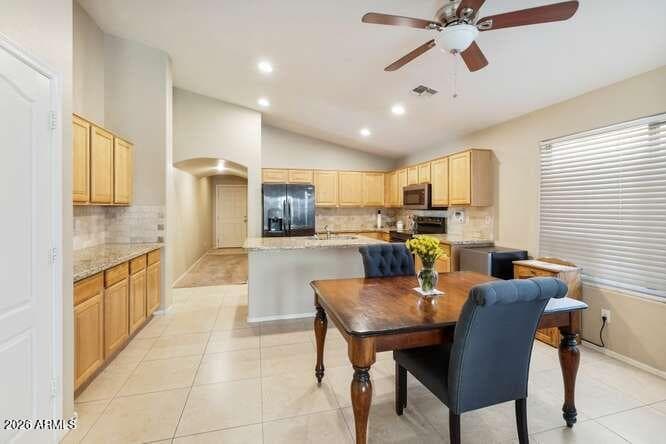 46162 W GUILDER Avenue, Maricopa, AZ 85139 — photo 4 of 39