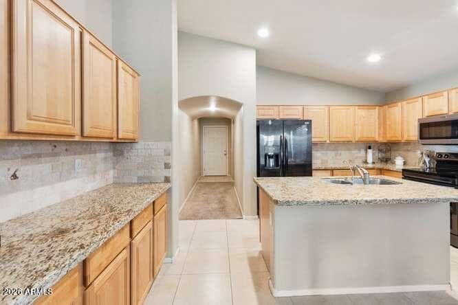 46162 W GUILDER Avenue, Maricopa, AZ 85139 — photo 5 of 39
