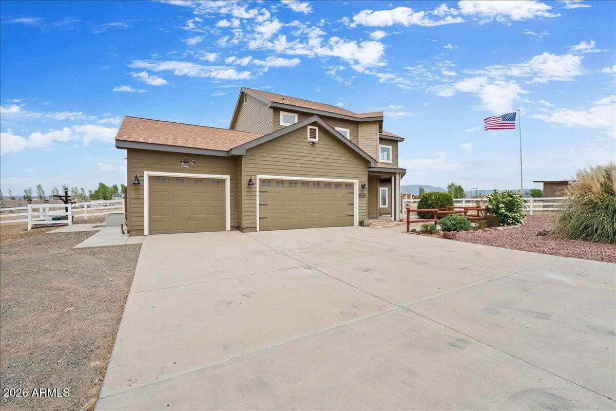 7290 E Autumn Lane, Prescott Valley, AZ 86315 — photo 10 of 46
