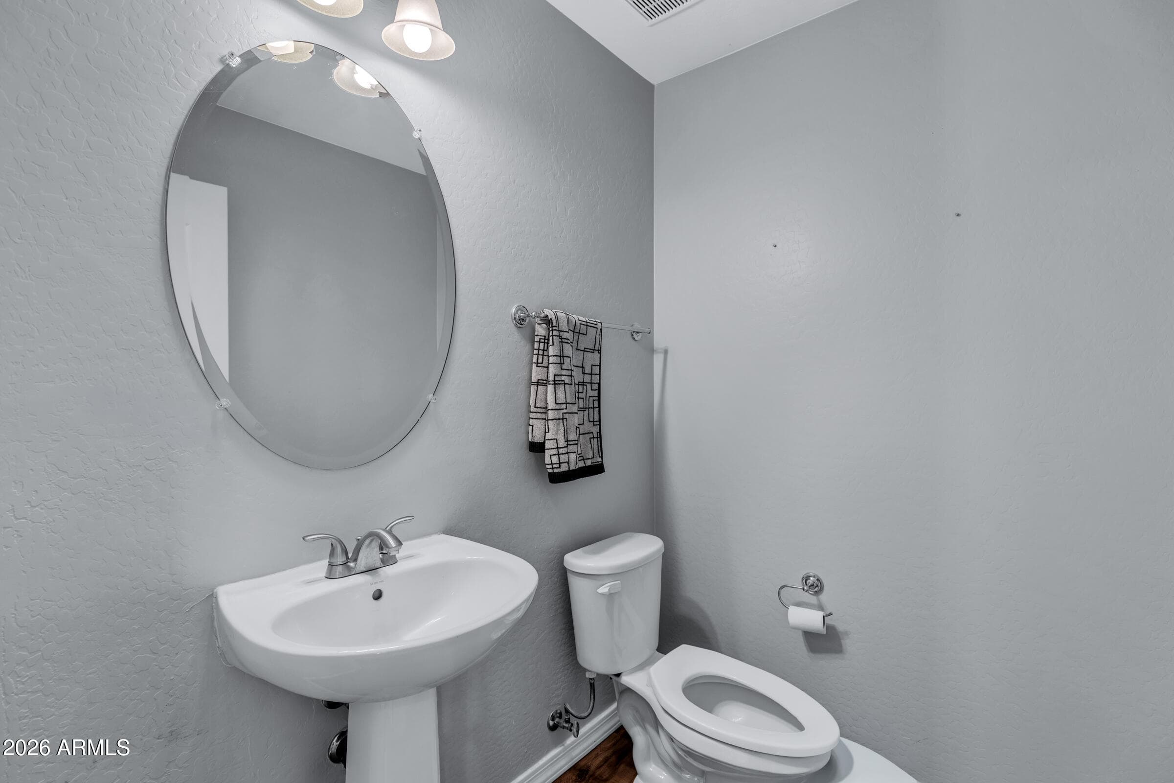 907 S HENRY Lane, Gilbert, AZ 85296 — photo 12 of 43