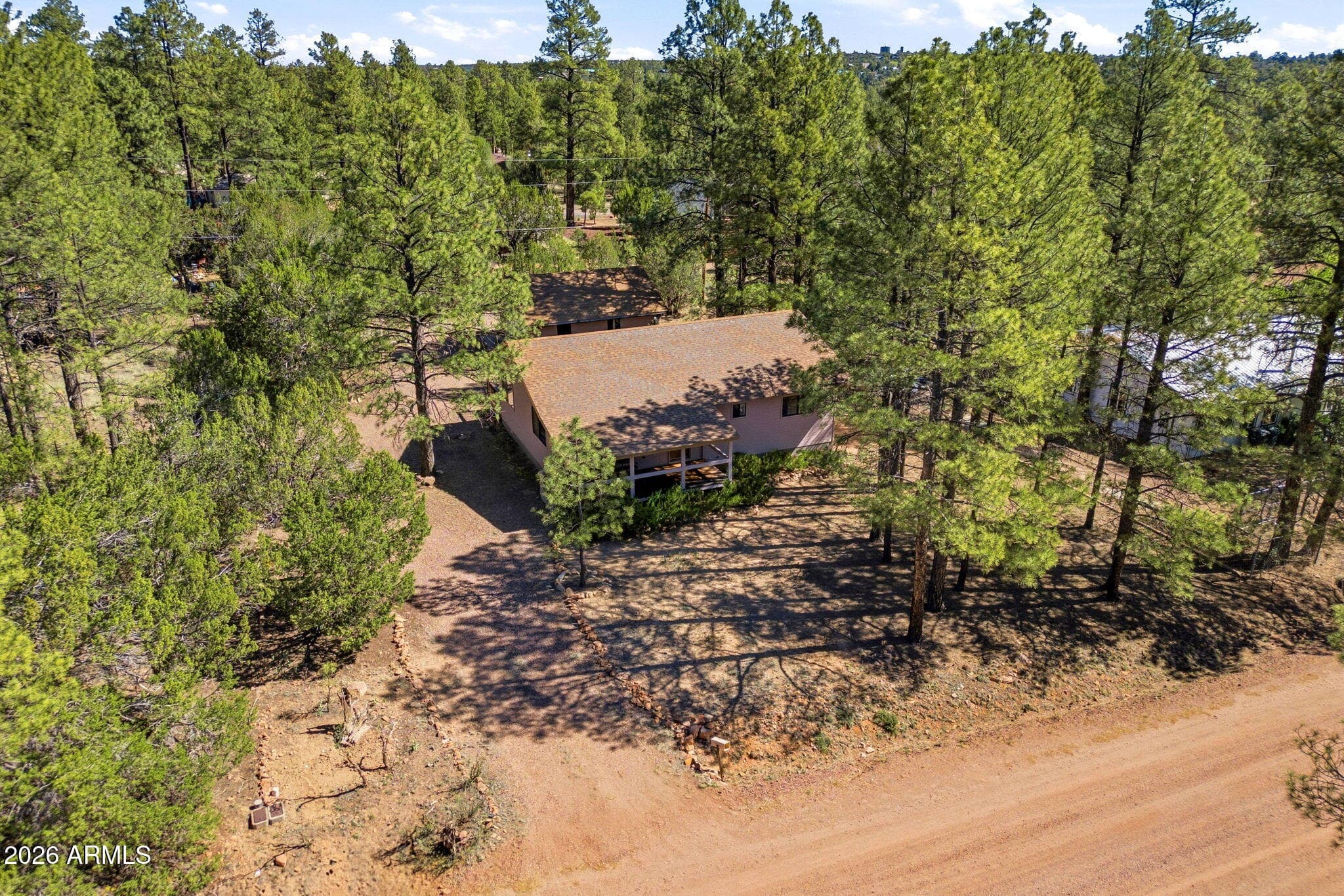 1924 1924 Little Doe Trail, Overgaard, AZ 85933 — photo 5 of 32