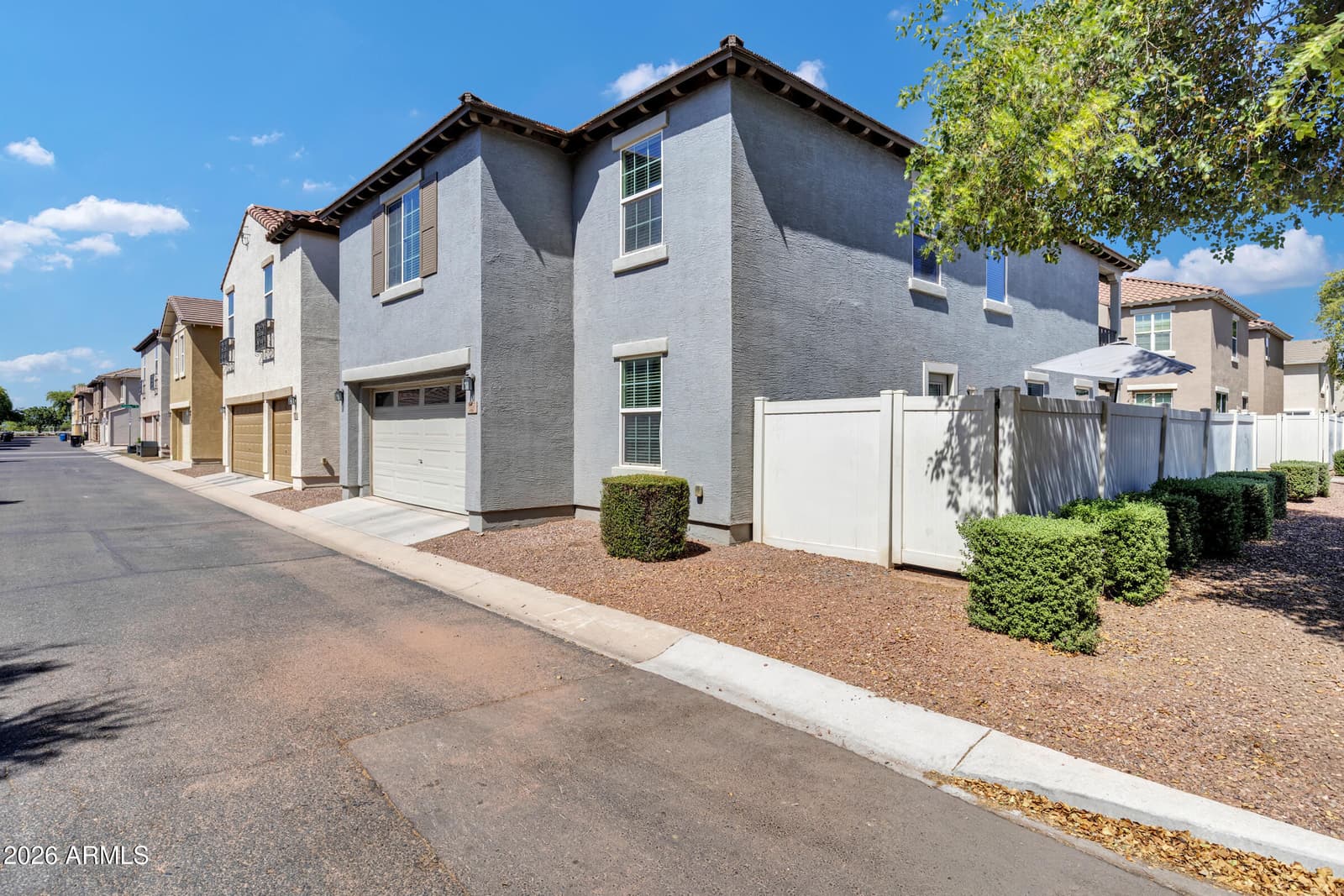 907 S HENRY Lane, Gilbert, AZ 85296 — photo 29 of 43