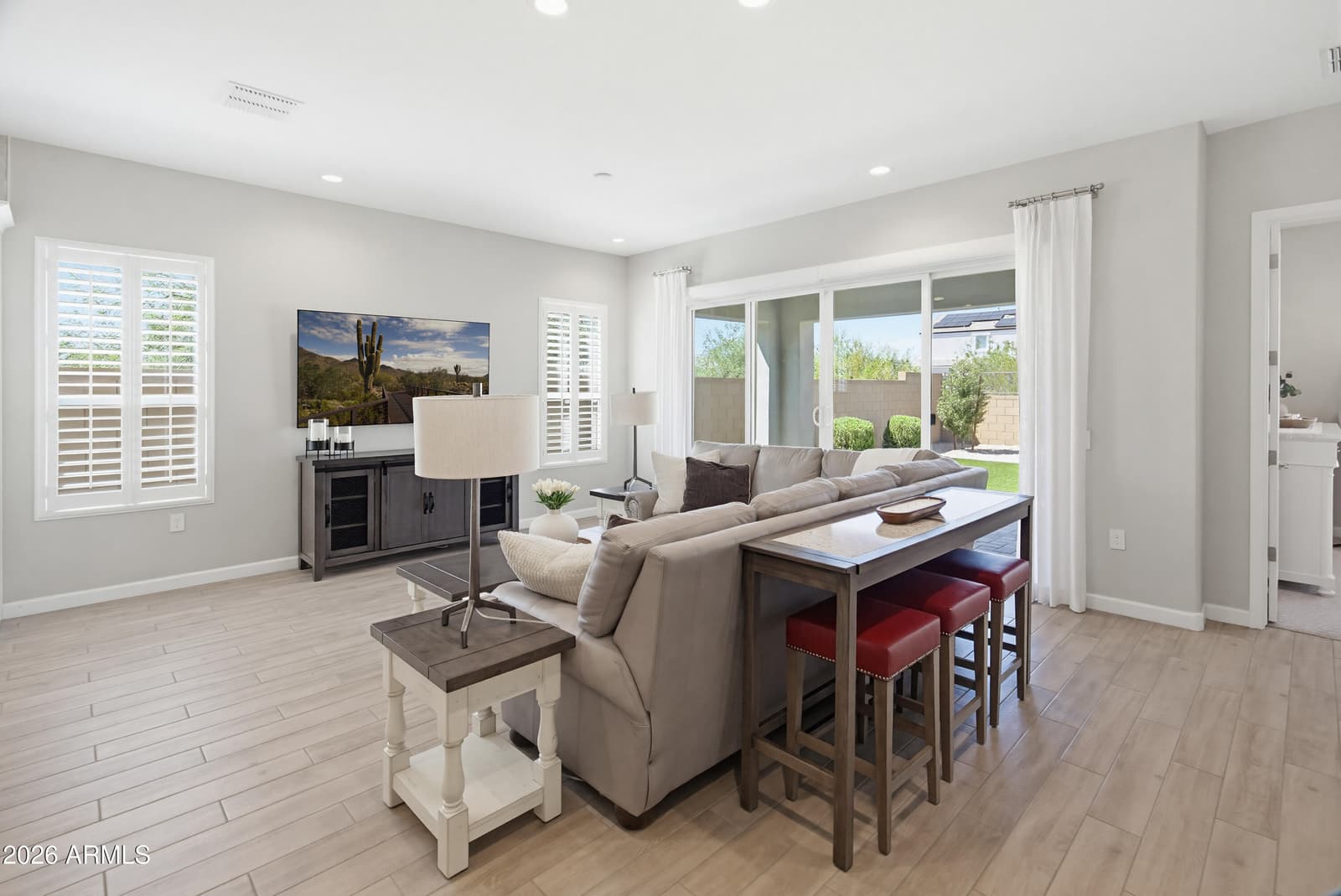 2120 E PARK VIEW Lane, Phoenix, AZ 85024 — photo 5 of 50