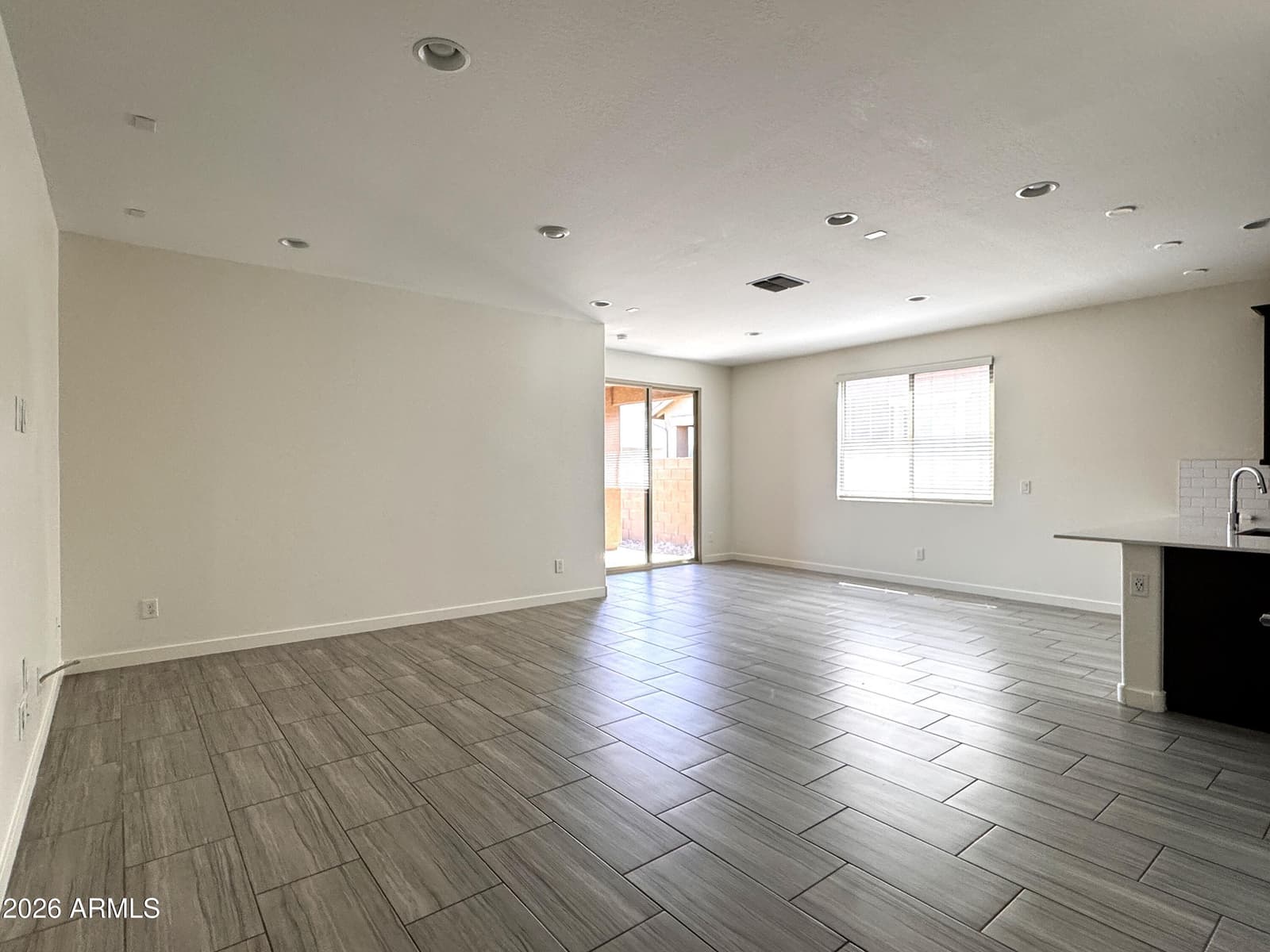 8913 W Palo Verde Drive, Glendale, AZ 85305 — photo 6 of 16